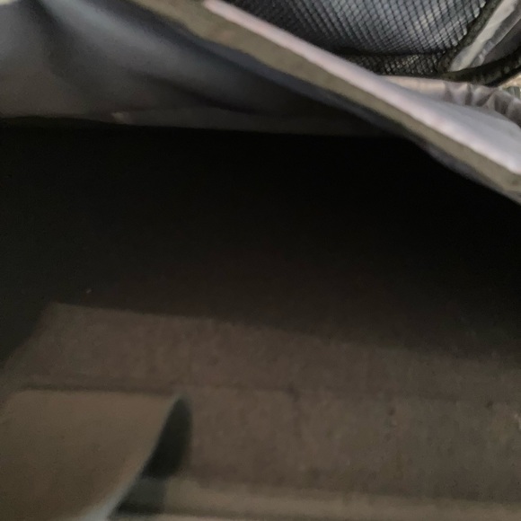 Like New! Nuo Hardshell Laptop Bag - Picture 6 of 8